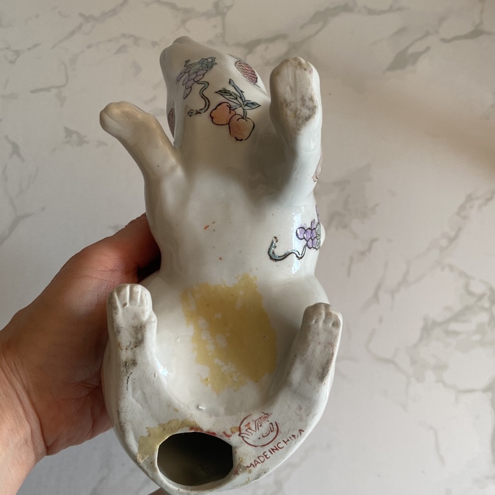 Ceramic Bunny Rabbit with Fruit design - Picture 4 of 7